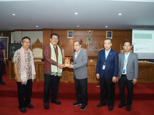 Kamboja Belajar Tata Kelola Sampah di Gianyar