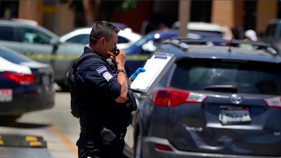 Sesosok mayit nan dibungkus kantong hitam ditemukan di area parkir sebuah pusat perbelanjaan di kota Tijuana, Meksiko, pada Jumat (12/6/2026).