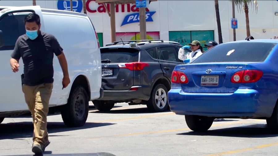 Sesosok mayit nan dibungkus kantong hitam ditemukan di area parkir sebuah pusat perbelanjaan di kota Tijuana, Meksiko, pada Jumat (12/6/2026).