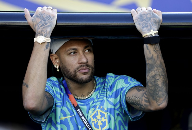 Sepak Bola - Piala Dunia FIFA 2026 - Grup C - Brasil vs Maroko - Stadion New York/New Jersey, East Rutherford, New Jersey, AS - 13 Juni 2026. Achraf Hakimi dari Maroko berjabat tangan dengan Endrick dari Brasil setelah pertandingan. (IMAGN IMAGES via Reuters/Caean Couto)
