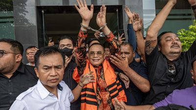Bupati Pati Nonaktif Sudewo Jalani Sidang Perdana Kasus Suap dan Pemerasan