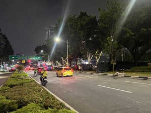 Massa Mahasiswa di Patung Kuda Jakpus Bubarkan Diri, Lalin Kembali Normal