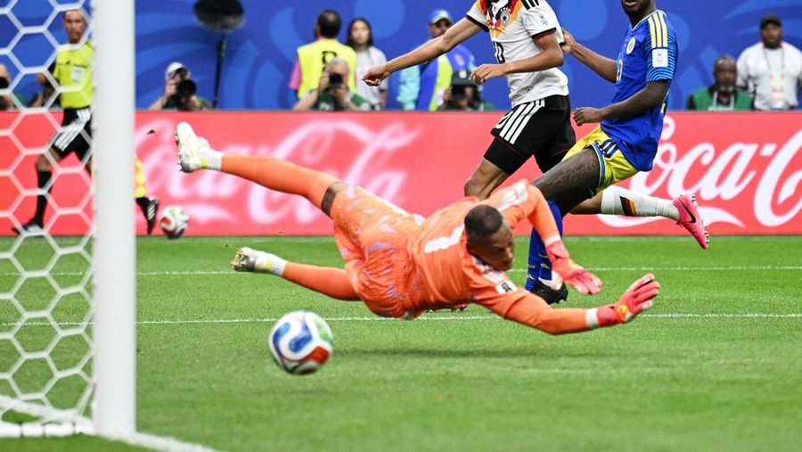 Jamal Musiala mencetak gol keempat Jerman dalam laga Grup E Piala Dunia FIFA 2026 antara Jerman dan Curaçao di Houston Stadium, Houston, Texas, Amerika Serikat, Minggu (14/6/2026).