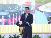 Menkeu menerima PNBP Rp1,02 triliun hasil pemulihan aset negara dari BPA Kejaksaan Agung yang diserahkan Jaksa Agung ST Burhanuddin dalam kegiatan BPA Fair 2026 di Kantor BPA Kejaksaan Agung, Jakarta Selatan, Senin (15/6/2026). (Dok. Kejaksaan Agung)