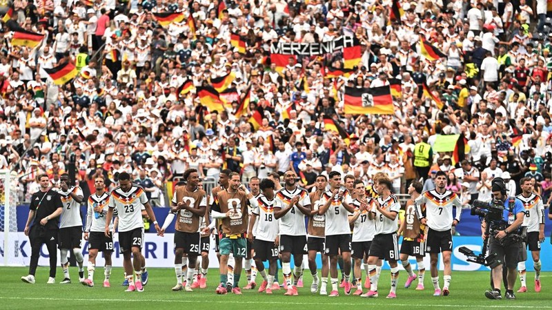 Para pemain Jerman merayakan kemenangan setelah pertandingan Grup E Piala Dunia FIFA 2026 antara Jerman dan Curaçao di Houston Stadium, Houston, Texas, Amerika Serikat, Minggu (14/6/2026). (IMAGN IMAGES via Reuters/Maria Lysaker)