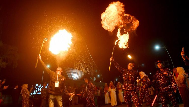 Cahaya Obor Iringi Perayaan Tahun Baru Islam di Sejumlah Wilayah Indonesia