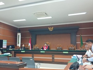 Hakim Tolak Praperadilan Bupati Sitaro Chyntia, Status Tersangka Tetap Sah