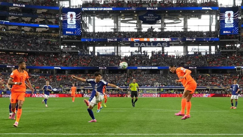 Virgil van Dijk mencetak gol pertama Belanda dalam pertandingan Grup F Piala Dunia FIFA 2026 melawan Jepang di Dallas Stadium, Arlington, Texas, Amerika Serikat, Minggu (14/6/2026).