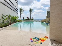 Foto: 28th Sky Beach Club The Trans Luxury Hotel Surabaya. (Dokumentasi The Trans Luxury Hotel Surabaya)