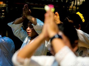 Ala Ayuning Dewasa 17 Oktober 2026 Menurut Kalender Bali