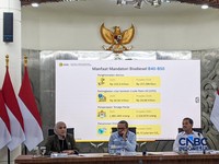 Juru Bicara Kementerian ESDM Dwi Anggia saat ditemui di Kantor Badan Komunikasi Pemerintah, Jakarta, Rabu (17/6/2026). (CNBC Indonesia/Emir Yanwardhana)