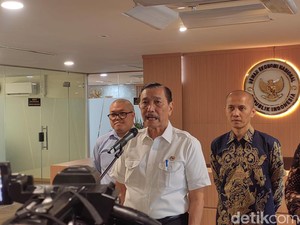 Luhut Buka-bukaan Digitalisasi Bansos Pakai AI Dirilis Oktober