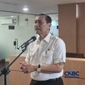 Ketua Dewan Ekonomi Nasional (DEN) Luhut Binsar Panjaitan dalam konferensi pers, Rabu (17/6/2026). (CNBC Indonesia/Chandra Dwi Pranata)