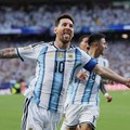 Lionel Messi merayakan gol pertama Argentina dalam pertandingan Grup J Piala Dunia FIFA 2026 antara Argentina dan Aljazair di Kansas City Stadium, Kansas City, Missouri, Amerika Serikat, Selasa (16/6/2026). ((REUTERS/Claudia Greco)