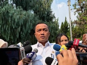 Mensesneg: Pemerintah Bekerja Bukan Kejar Angka Survei