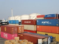 Foto: Aktivitas bongkar muat di Terminal Petikemas (TPK) Koja, Tanjung Priok, Jakarta, Rabu (17/6/2026). (CNBC Indonesia/Tri Susilo)