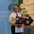 CEO Danantara, Rosan Roeslani saat menyampaikan keterangan kepada media di Istana Negara, Jakarta, Kamis (18/6/2026). (CNBC Indonesia/Emir Yanwardhana)