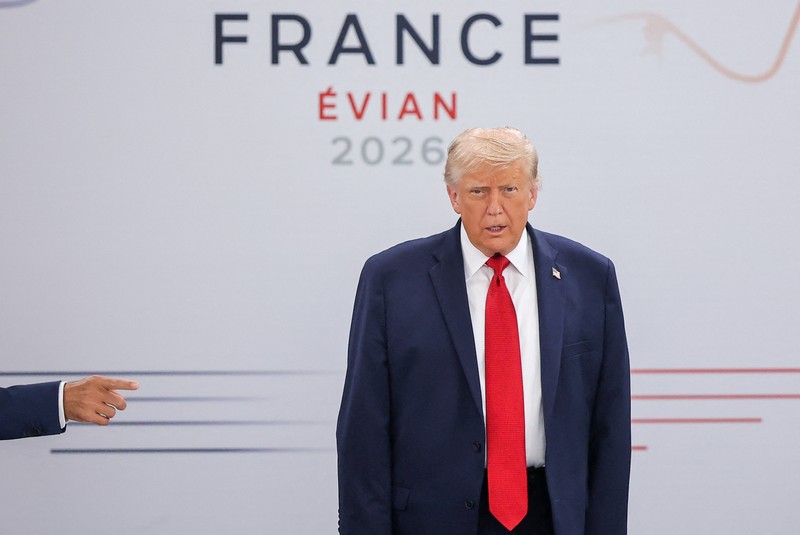 U.S. President Donald Trump attends a working session with G7 leaders and outreach partners on promoting economic growth during the G7 Summit in Evian-les-Bains, France, June 17, 2026. REUTERS/Evelyn Hockstein