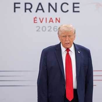 U.S. President Donald Trump arrives for a working session with G7 leaders and outreach partners on promoting economic growth, during the G7 Summit in Evian-les-Bains, France, June 17, 2026. REUTERS/Christian Hartmann