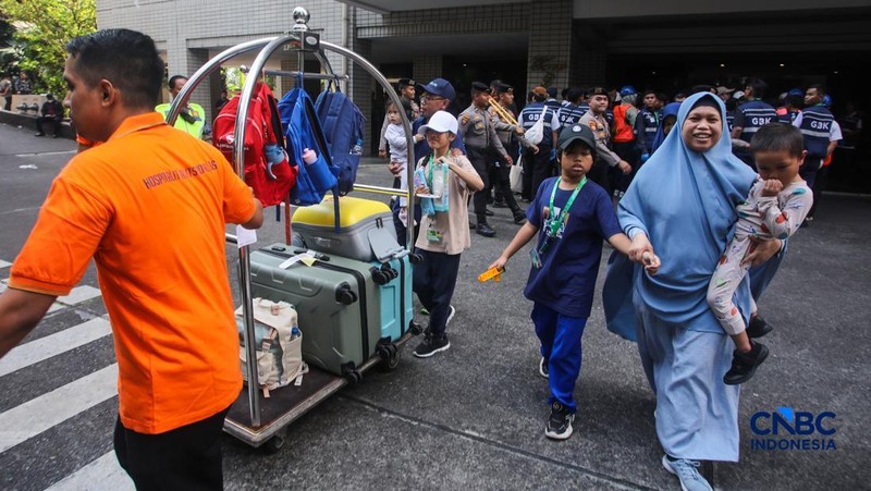 Hotel Sultan di kawasan Senayan, Jakarta Pusat, resmi beralih ke penguasaan negara setelah proses eksekusi pengosongan lahan dilaksanakan pada Kamis (18/6/2026).  (CNBC Indonesia/Faisal Rahman)