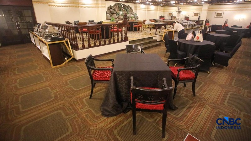 Hotel Sultan di kawasan Senayan, Jakarta Pusat, resmi beralih ke penguasaan negara setelah proses eksekusi pengosongan lahan dilaksanakan pada Kamis (18/6/2026).  (CNBC Indonesia/Faisal Rahman)
