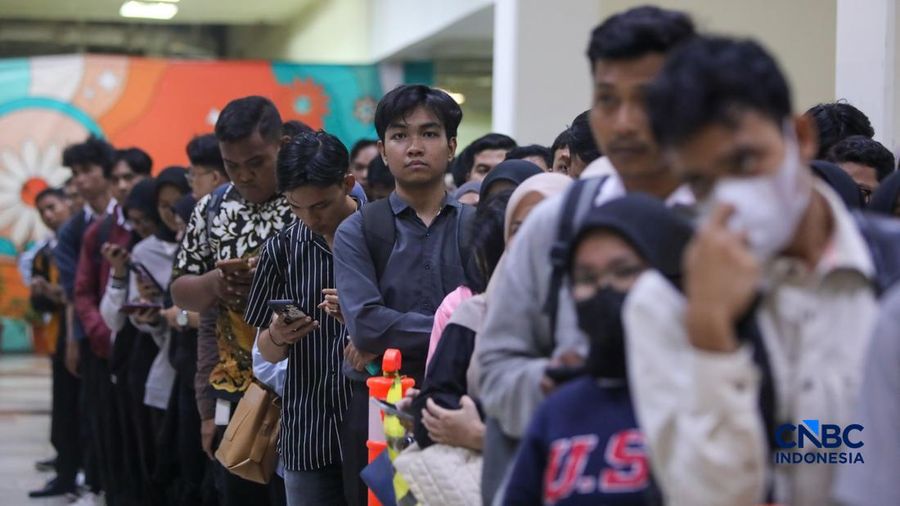 Ilustrasi pencari kerja. (CNBC Indonesia/Faisal Rahman)