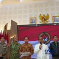 Konferensi pers rehab-rekon pascabencana Aceh-Sumatra di Kantor Kementerian Koordinator Bidang Pembangunan Manusia dan Kebudayaan (PMK), Jakarta, Kamis (18/6/2026). (CNBC Indonesia/Martyasari Rizky)