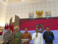 Konferensi pers rehab-rekon pascabencana Aceh-Sumatra di Kantor Kementerian Koordinator Bidang Pembangunan Manusia dan Kebudayaan (PMK), Jakarta, Kamis (18/6/2026). (CNBC Indonesia/Martyasari Rizky)