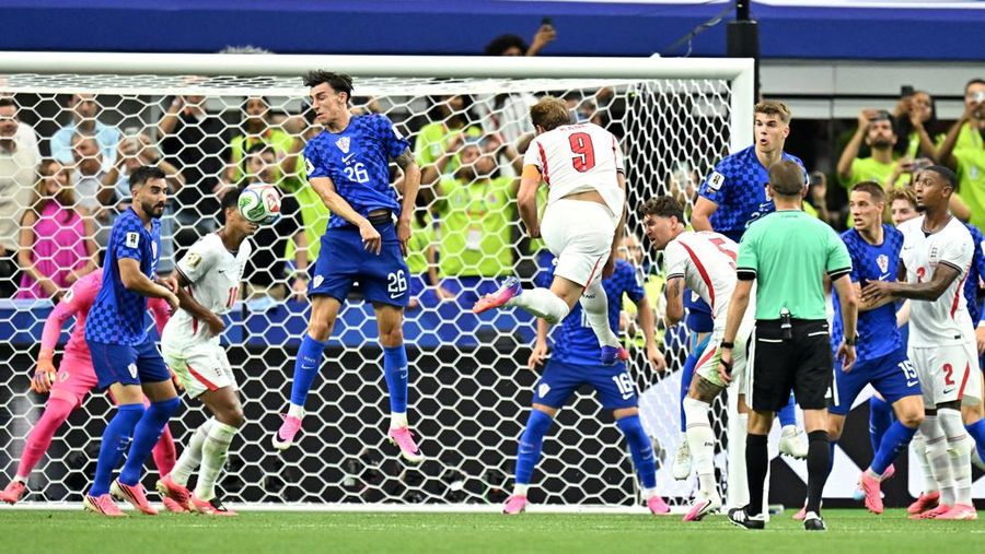 SOCCER-WORLDCUP-ENG-CRO/