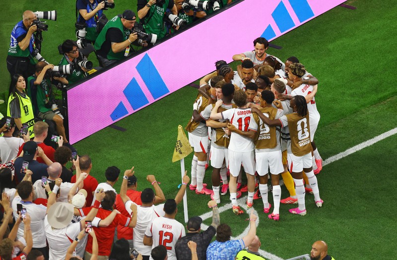 Soccer Football - FIFA World Cup 2026 - Group L - England v Croatia - Dallas Stadium, Arlington, Texas, U.S. - June 17, 2026 England's Harry Kane scores their second goal past Croatia's Dominik Livakovic REUTERS/Hannah Mckay     TPX IMAGES OF THE DAY