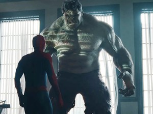 Spider-Man Lawan Hulk: Ternyata Segede Ini!