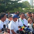 Wakil Menteri Sekretaris Negara Bambang Eko Suhariyanto dan kuasa hukum Pusat Pengelolaan Kompleks Gelora Bung Karno (PPKGBK), Chandra M. Hamzah, di Hotel Sultan, Kamis (18/6/2026). (CNBC Indonesia/Ferry Sandi)