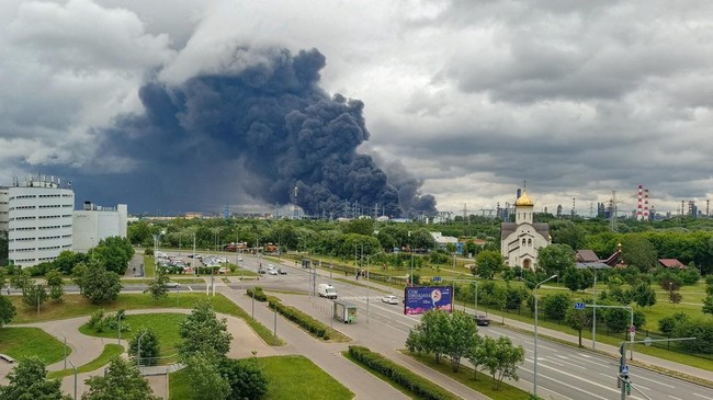 Potret 'Hujan' Drone di Moskow Rusia, Kebakaran di Mana-Mana