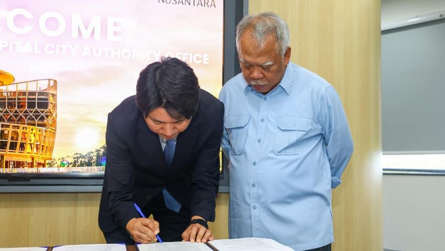 Otorita Ibu Kota Nusantara (IKN) bersama Pemerintah Korea Selatan melaksanakan groundbreaking Smart City Cooperation Center (SCCC) dengan total nilai hibah kerja sama sebesar 9,9 miliar KRW atau sekitar Rp115,94 miliar. (Humas Otorita Ibu Kota Nusant