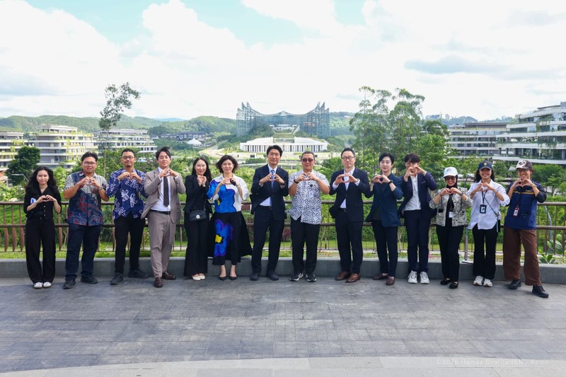Otorita Ibu Kota Nusantara (IKN) bersama Pemerintah Korea Selatan melaksanakan groundbreaking Smart City Cooperation Center (SCCC) dengan total nilai hibah kerja sama sebesar 9,9 miliar KRW atau sekitar Rp115,94 miliar. (Humas Otorita Ibu Kota Nusantara)
