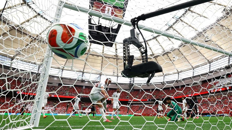 Kanada membantai Qatar dengan skor 6-0 pada laga kedua Grup B Piala Dunia 2026 di Stadion BC Place, Jumat (19/6) pagi WIB. (REUTERS/Lee Smith)