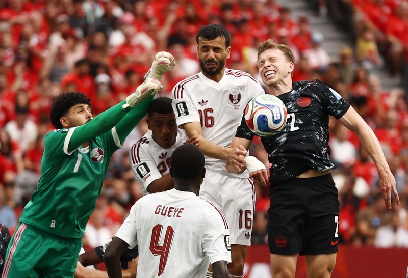 Kanada membantai Qatar dengan skor 6-0 pada laga kedua Grup B Piala Dunia 2026 di Stadion BC Place, Jumat (19/6) pagi WIB. (via Reuters/ANNE-MARIE SORVIN)
