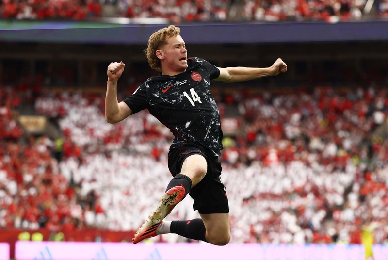 Kanada membantai Qatar dengan skor 6-0 pada laga kedua Grup B Piala Dunia 2026 di Stadion BC Place, Jumat (19/6) pagi WIB. (via Reuters/ANNE-MARIE SORVIN)