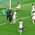 Kanada membantai Qatar dengan skor 6-0 pada laga kedua Grup B Piala Dunia 2026 di Stadion BC Place, Jumat (19/6) pagi WIB. (REUTERS/Albert Gea)