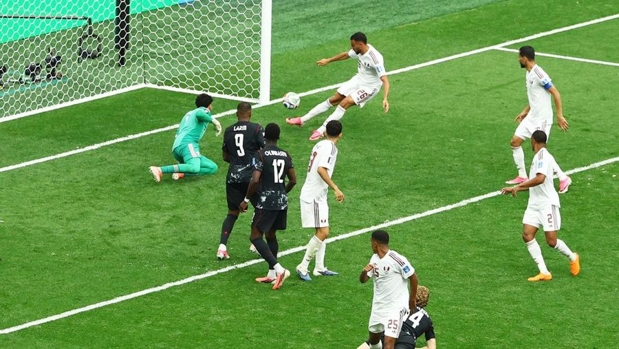Kanada membantai Qatar dengan skor 6-0 pada laga kedua Grup B Piala Dunia 2026 di Stadion BC Place, Jumat (19/6) pagi WIB. (REUTERS/Albert Gea)