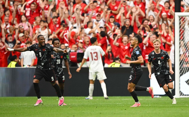 Kanada membantai Qatar dengan skor 6-0 pada laga kedua Grup B Piala Dunia 2026 di Stadion BC Place, Jumat (19/6) pagi WIB. (via Reuters/ANNE-MARIE SORVIN)