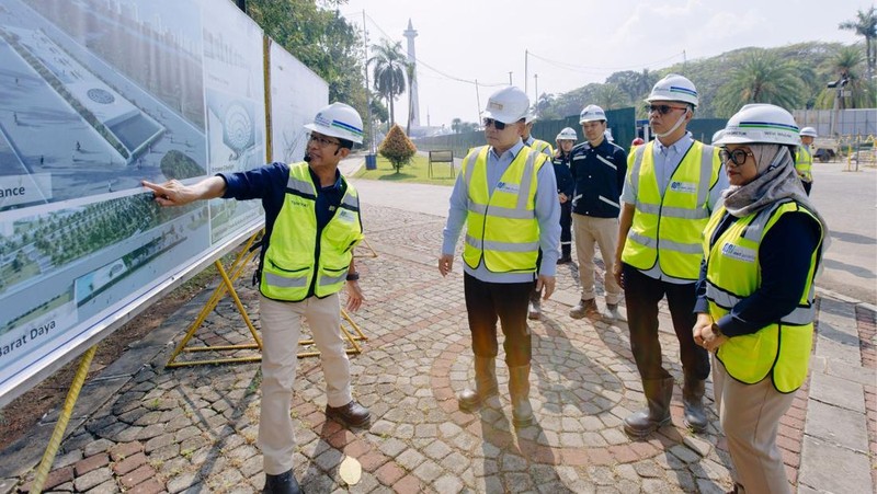 Kepala Kantor Staf Presiden Jenderal TNI (Purn) Dudung Abdurachman mengunjungi kawasan Blok M dan area konstruksi Stasiun Monas, Jakarta Pusat, Kamis (18/6/2026). (Dok. MRT)