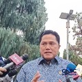 Menteri Pemuda dan Olahraga Erick Thohir usai melaporkan sejumlah program olahraga kepada presiden, di Kediamannya di Hambalang, Jawa Barat, Jumat (19/6/2026).  (CNBC Indonesia/Emir Yanwardhana)