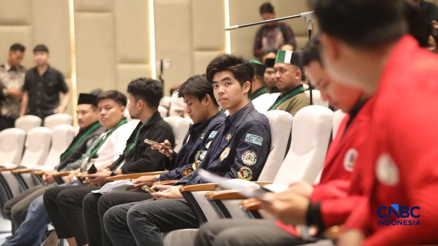 Pimpinan DPR RI Sufmi Dasco Ahmad bersama Komisi III DPR RI Menerima Perwakilan Mahasiswa dalam rangka menyampaikan aspirasi secara langsung di Ruang Abdul Muis, Gedung DPR RI, Jakarta, Jumat (19/6/2026) Kompleks Parlemen, Senayan, Jakarta, Jumat, 19