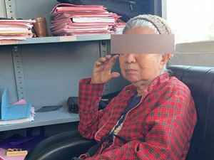 Buron Kredit Fiktif Rp 4,5 Miliar Jalan Kaki Serahkan Diri Usai Kabur 4 Tahun