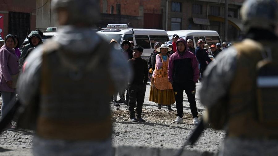 Pemerintah Bolivia mengambil langkah drastis untuk menghadapi krisis yang terus membesar setelah Presiden Rodrigo Paz pada Sabtu (20/6/2026) waktu setempat mengumumkan status keadaan darurat nasional. (REUTERS/Claudia Morales)