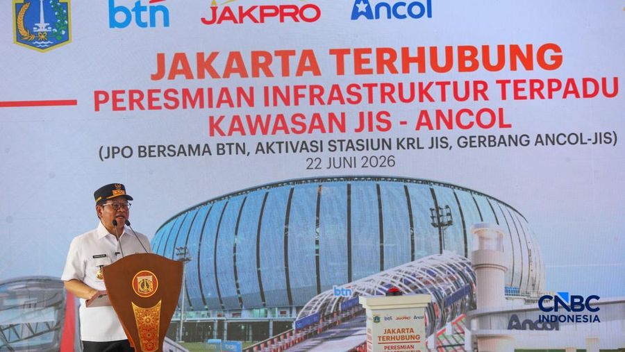 Gubernur DKI Jakarta Pramono Anung saat acara peresmian Stasiun Jakarta International Stadium (JIS) di Jakarta, Senin (22/6/2026).