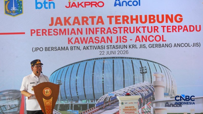 Gubernur DKI Jakarta Pramono Anung saat acara peresmian Stasiun Jakarta International Stadium (JIS) di Jakarta, Senin (22/6/2026).