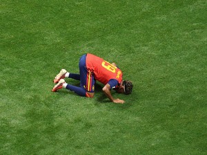 Bukan Cuma Gol, Sujud Syukur Lamine Yamal Bikin Dunia Kagum