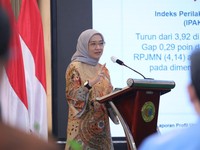Menteri PANRB Rini Widyantini dalam Peluncuran Program E-Learning ASN Berintegritas, Jakarta, Rabu (17/6/2026).